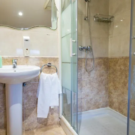 Guest house Paratene Ostatu