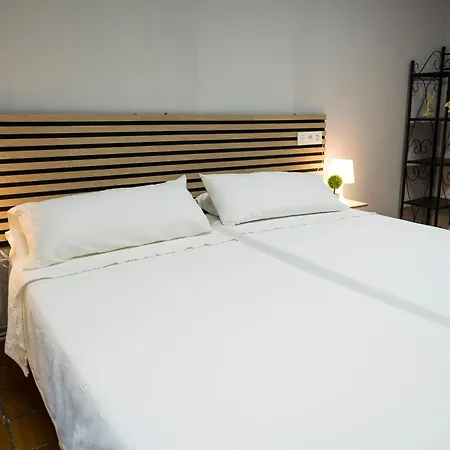 Paratene Ostatu Guest house