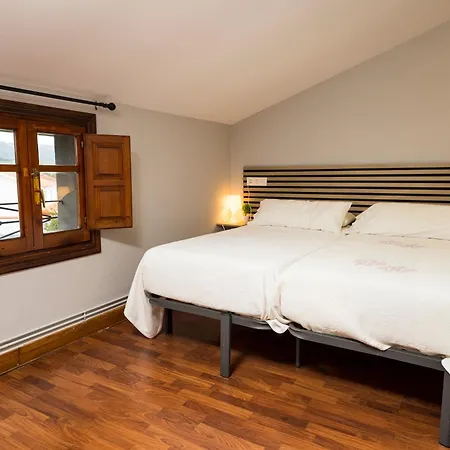 Guest house Paratene Ostatu *
