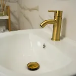 Paratene Ostatu Guest house