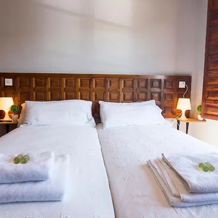 Paratene Ostatu Penzion Erandio